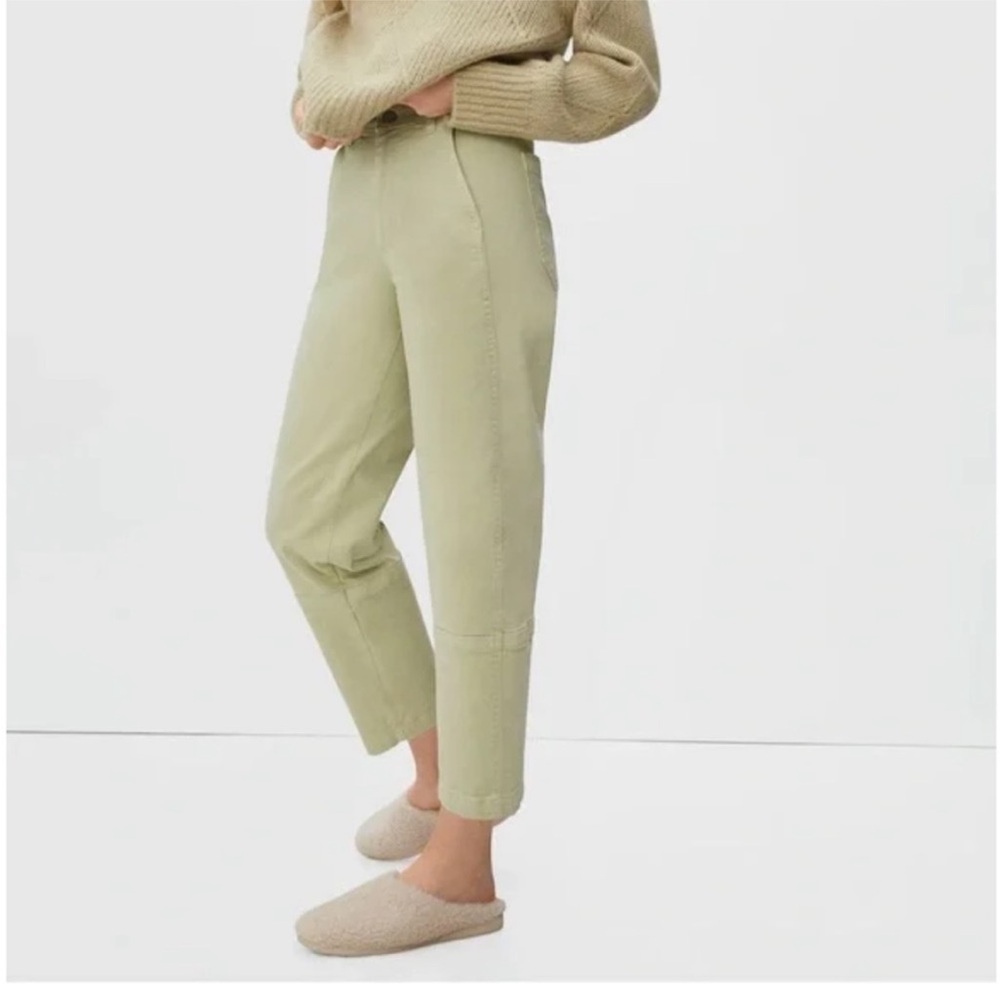 Everlane Women's Cropped Barrel Pants in Soft Green